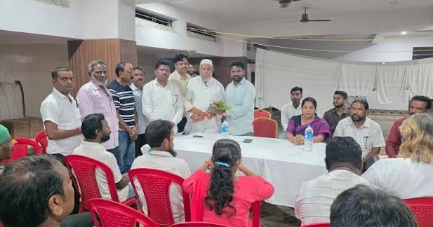 नई रफ्तार: लोहरदगा में खेल और विकास कार्यों को गति देने के लिए पूर्व सांसद ने मुख्यमंत्री से की मुलाकात