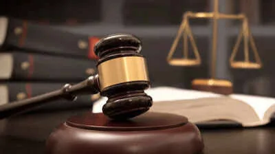 हाई कोर्ट की दो टूक: 'सिर्फ भगवान ही इस देश को बचा सकता है', आतंकी खतरे के चलते ड्यूटी से गायब रहने वाले बर्खास्त पुलिसकर्मी की याचिका खारिज