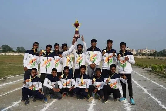 खेल प्रतिभाओं का प्रदर्शन: नेशनल स्पोर्ट्स क्लस्टर में विद्यार्थियों ने दिखाई अपनी खेल कला