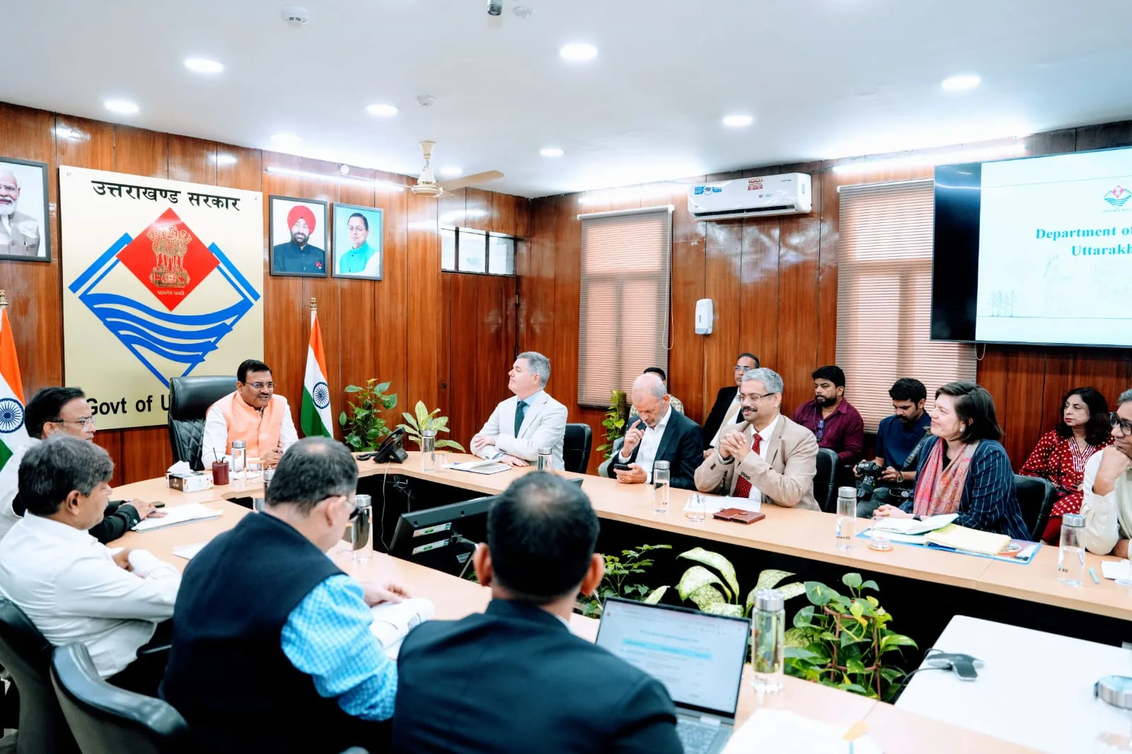 उत्तराखंड का भविष्य: 2047 के विजन में पानी और पलायन को दूर करने के लिए विश्व बैंक से मांगा सहयोग