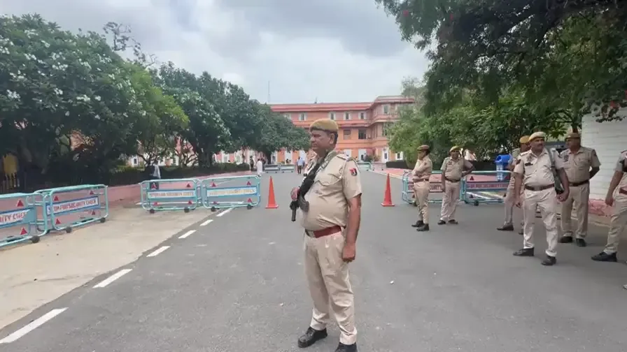 बड़ी धमकी: राजस्थान सीएमओ को बम से उड़ाने की चेतावनी देने वाला आरोपी हिरासत में