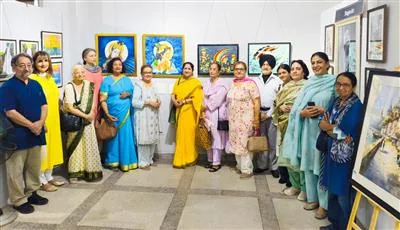 कला और पर्यावरण: सांसद मनीष तिवारी ने 'इंटरनेशनल सस्टेनेबल आर्ट एग्ज़िबिशन' का किया अवलोकन