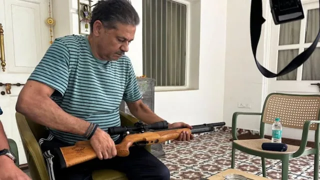बंगाल में हिंसक झड़पों का साया: लगातार हमलों से त्रस्त टीएमसी सांसद कीर्ति आजाद ने की आर्म्स लाइसेंस की मांग