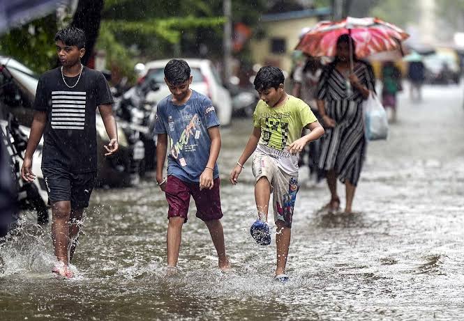 कोसी नदी का रौद्र रूप, 47 हजार क्यूसेक के पार पहुंचा पानी, रामनगर में बढ़ी चिंता