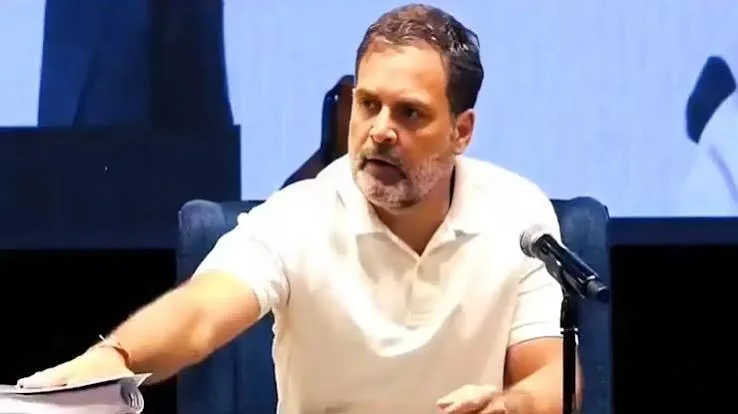 राजनीतिक हलचल: जीडीपी आंकड़ों और वोट चोरी के मुद्दों पर उत्तर प्रदेश चुनावों के लिए राहुल गांधी का नया नैरेटिव तैयार