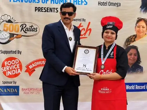 अद्भुत कारनामा: लखनऊ की श्रद्धा हाजेला ने 105 सेकंड में बनाए 500 तरह के रायते