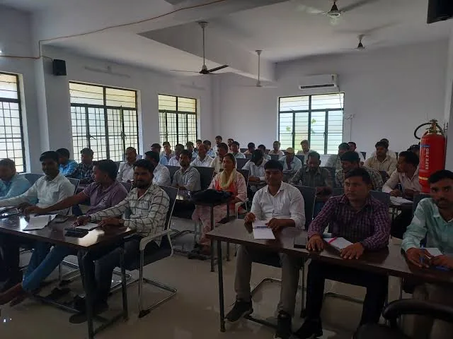 कौशल विकास: बैतालपुर में नए कृषि सहायकों के लिए दस दिवसीय विशेष प्रशिक्षण का आयोजन