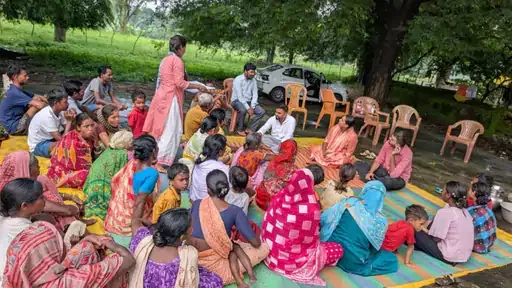 तसर उत्पादन में नई क्रांति: जलडेगा में वैज्ञानिक तकनीकों के इस्तेमाल से पैदावार बढ़ाने की तैयारी
