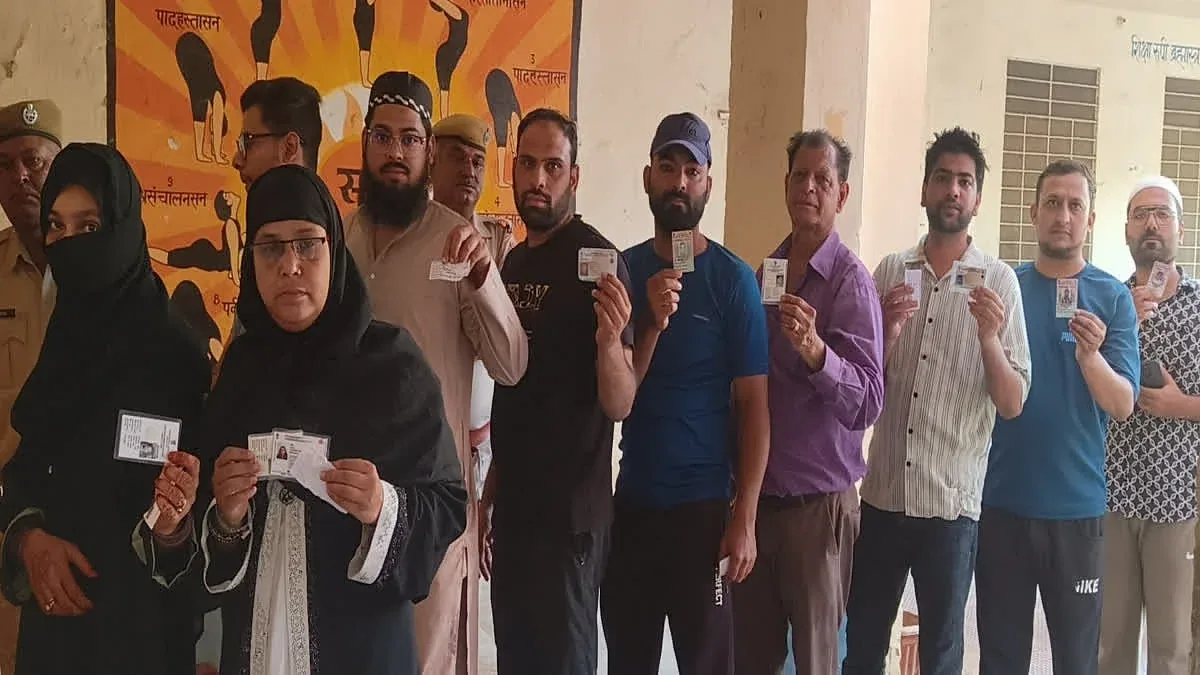 बड़ी कार्रवाई: राजस्थान के चार नगरीय निकायों में ईवीएम खराबी के कारण आज हो रहा है पुनर्मतदान