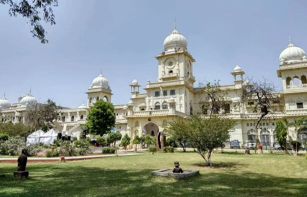 वसीयत सुरक्षा: एक अक्षर बदलते ही एआई पकड़ेगा जालसाजी, लखनऊ विश्वविद्यालय को मिला पेटेंट