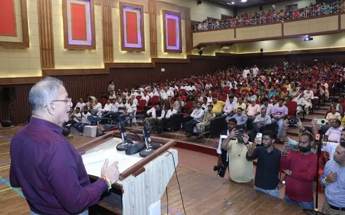 शिक्षा का विस्तार: 'एक से श्रेष्ठ' कार्यक्रम ने 650 केंद्रों का आंकड़ा किया पार