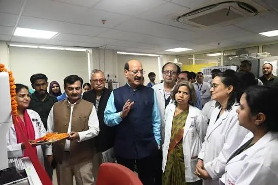 स्वास्थ्य सेवाओं पर संकट: अल्मोड़ा में फार्मेसी संवर्ग पुनर्गठन से उप केंद्रों के 536 पद खत्म