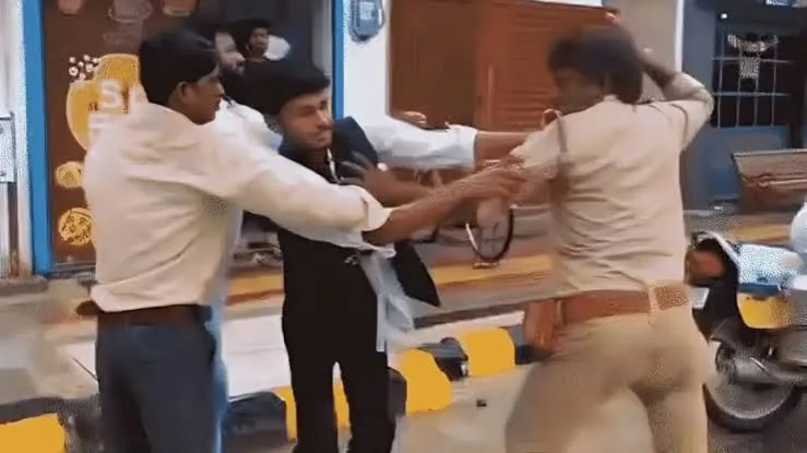 फर्जी वीडियो का सच: गोरखपुर में दरोगा को पीटने का नाटक करने वाले दो युवक गिरफ्तार