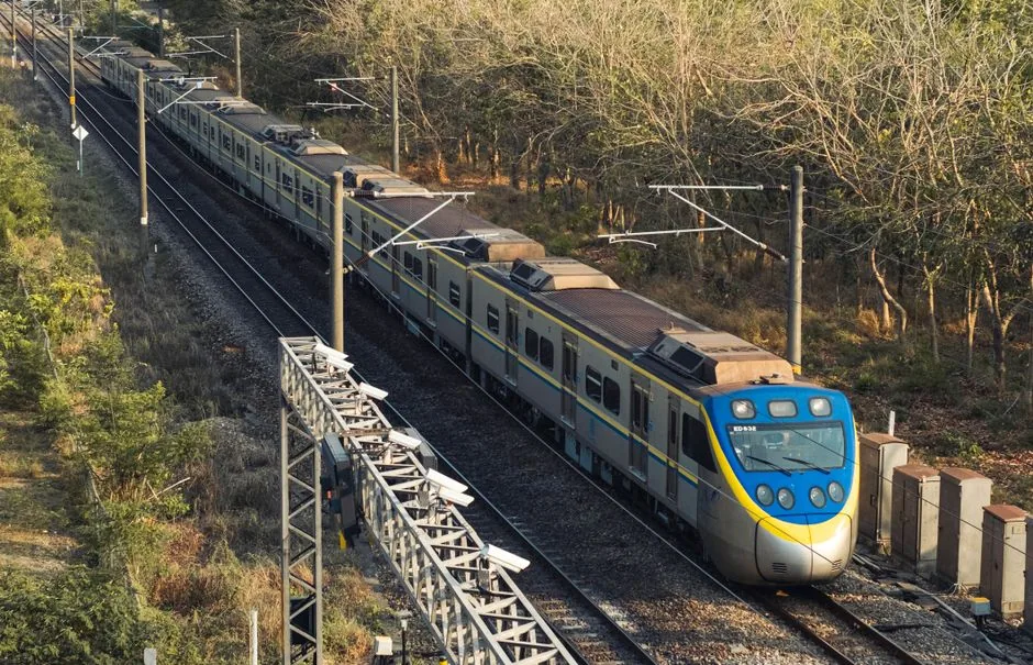 रेलवे का बड़ा कदम: गुजरात से बंगाल तक सुरक्षा और यात्री सुविधाओं पर खर्च होंगे 675 करोड़ रुपये