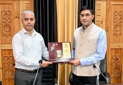 चंबा जिला प्रशासन का ताजा बुलेटिन जारी: डीसी मुकेश रेपसवाल के नेतृत्व में विकास कार्यों और प्रशासनिक कसावट पर विशेष जोर