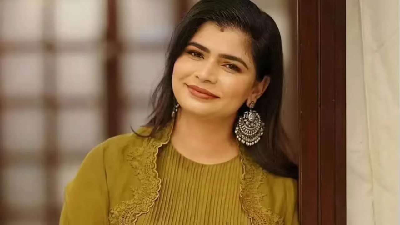 बढ़ता रोष: कालकाजी दुष्कर्म की घटना पर सिंगर चिन्मयी श्रीपदा ने उठाए गंभीर सवाल