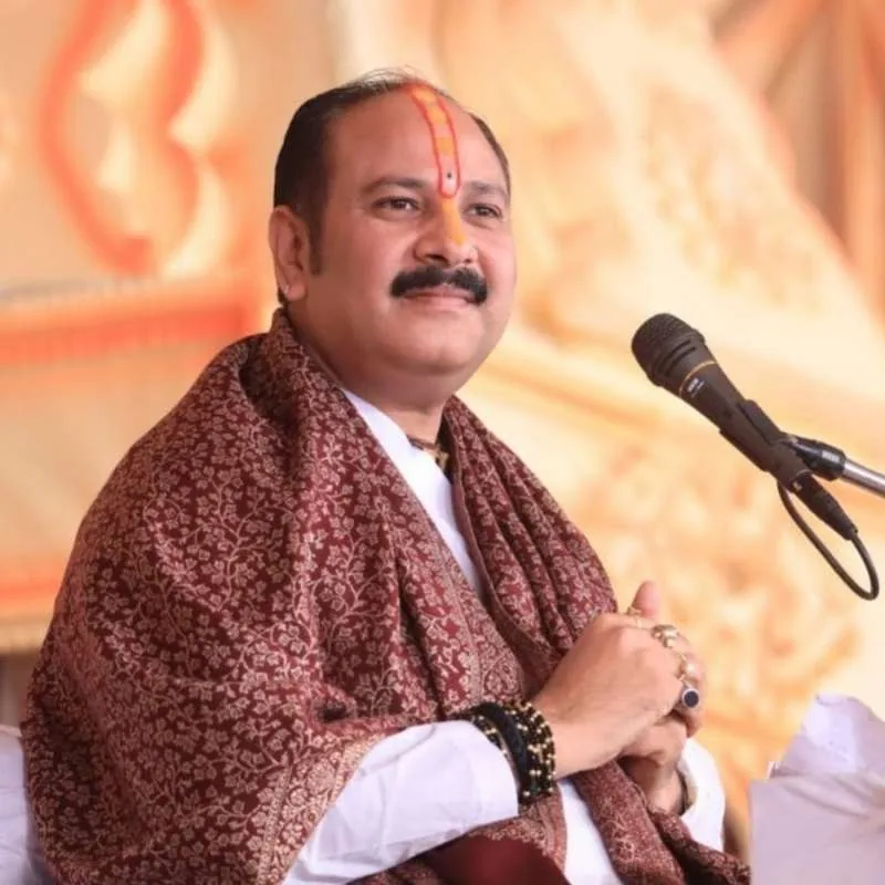 बप्पा की विदाई: पंडित प्रदीप मिश्रा का जोखिम भरा कदम और विजयवर्गीय की टूटी कसम