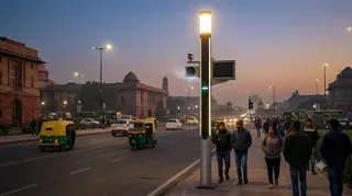 स्मार्ट पोल तकनीक: दिल्ली में जहरीली हवा साफ करने के लिए उठाए गए नए कदम