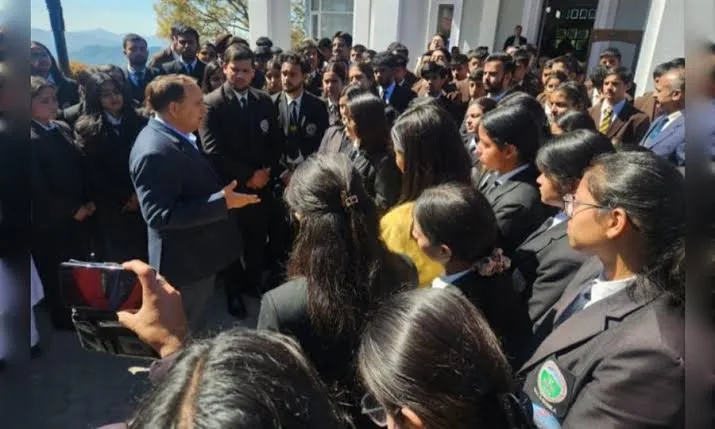 सदन संचालन: आपसी सहयोग और समन्वय से चलती है विधायी प्रक्रिया, विधानसभा अध्यक्ष कुलदीप सिंह पठानियां का छात्रों संग संवाद