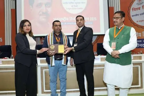 काशी गौरव सम्मान: शिक्षा और साहित्य में योगदान के लिए शशि कुमार चौरसिया को किया जाएगा सम्मानित