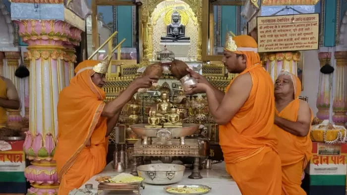 अहिंसा और संयम: प्रतापगढ में जैन धर्म का पर्यूषण महापर्व शुरू, विश्व शांति की कामना