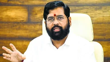 राजनीतिक तीखापन: एकनाथ शिंदे ने राहुल गांधी से माफी की मांग की और गठबंधन पर गंभीर आरोप लगाए