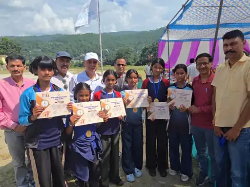 खेलकूद प्रतियोगिता का समापन: बागेश्वर में कल्पना कपकोटी और पवन नाथ बने चैंपियन