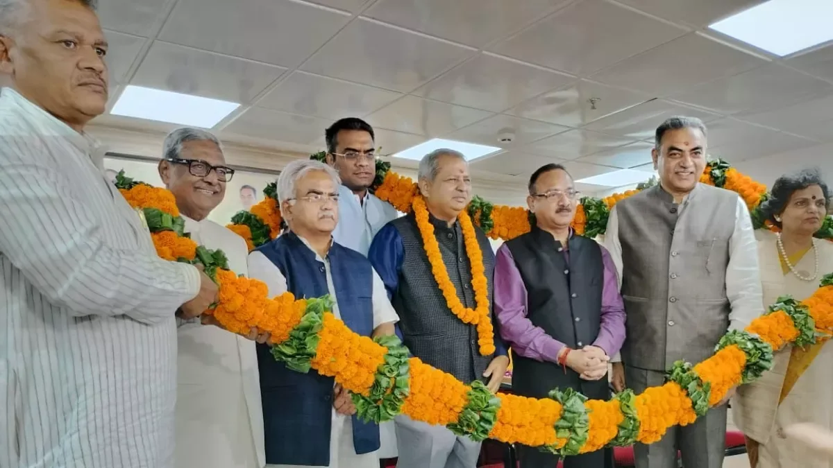 राजनीतिक तीखापन: जतिंदर पाल मल्होत्रा ने कांग्रेस और इंडिया गठबंधन के चुनाव आयोग पर लगाए गए आरोपों को निराधार बताया