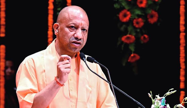गांधी जयंती पर CM योगी बोले- बापू के विचार आज भी देश को दिखा रहे स्वावलंबन और स्वच्छता की राह