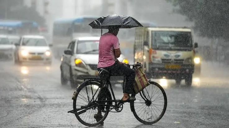 मौसम में बदलाव: शनिवार से सक्रिय होगा नया विक्षोभ, कई जिलों में तेज बारिश के आसार