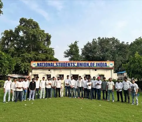 विजेता छात्र दल: पंजाब विश्वविद्यालय ने जीती चेकमेट राष्ट्रीय मूट कोर्ट प्रतियोगिता