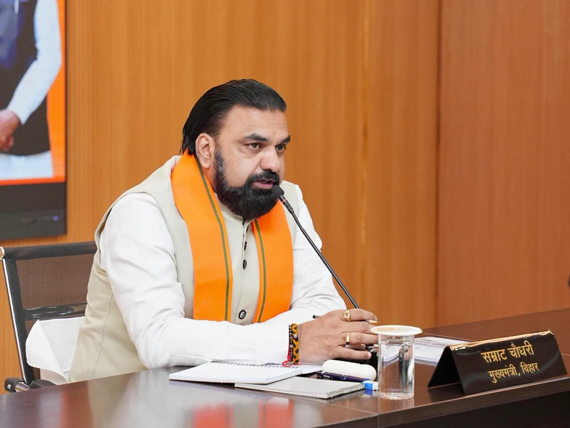 सम्राट चौधरी की बैठकें: बिहार एआई पॉलिसी और 211 कॉलेजों के निर्माण पर मंथन