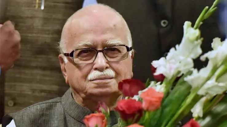 बड़ी खबरें: एलके आडवाणी अस्पताल में भर्ती, अदन एयरपोर्ट पर हमला और अमेरिका में साजिश