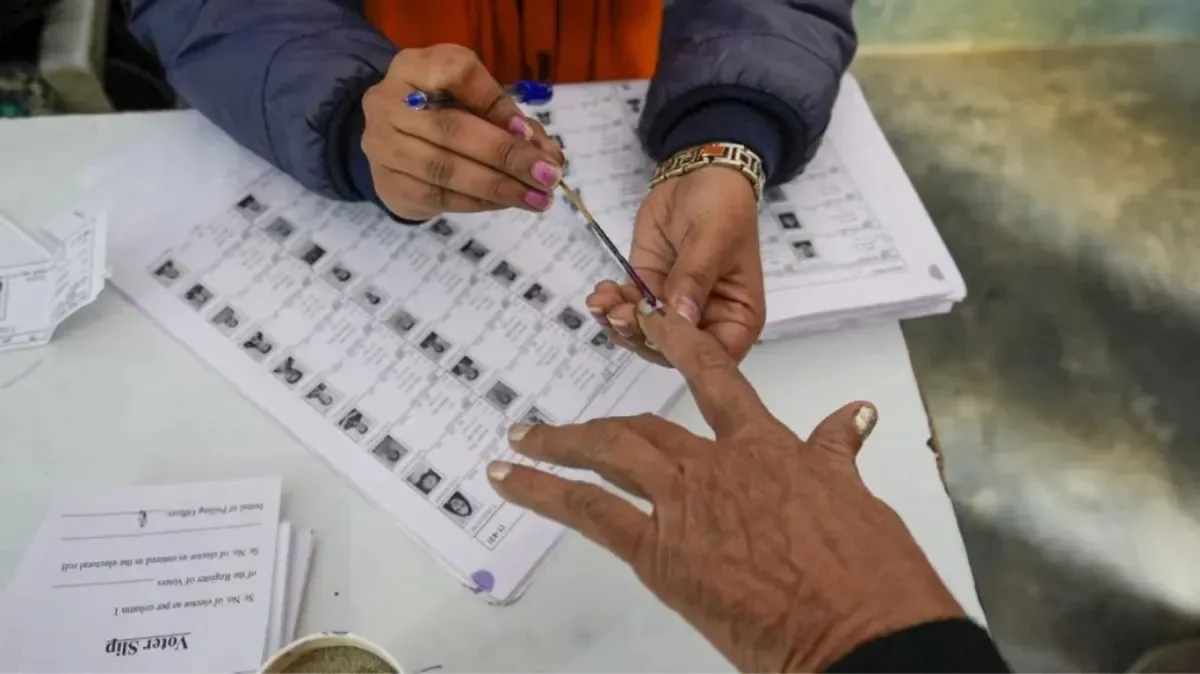 स्थानीय निकाय चुनाव: गुजरात के गांधीनगर में मतदान शुरू, कई सीटों पर मुकाबला