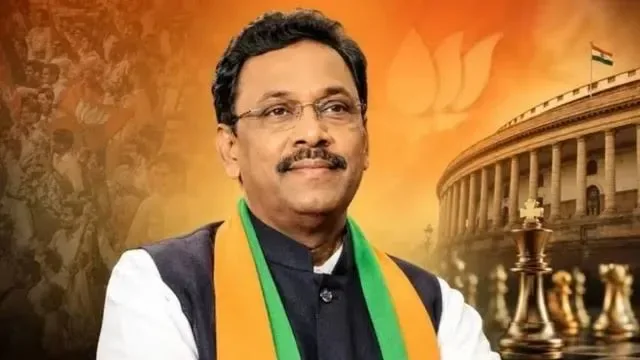 राजनीतिक हलचल: लखनऊ में केशव-ब्रजेश से मिले विनोद तावड़े, सपा को घेरने की बनी नई रणनीति