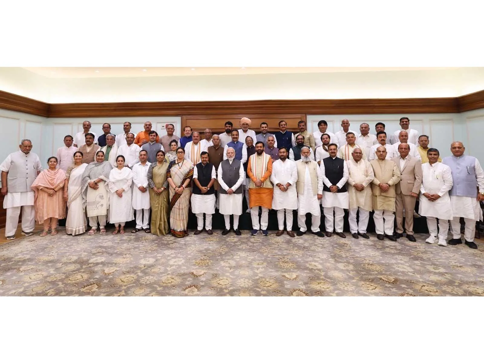 राजनीतिक रणनीति: प्रधानमंत्री नरेंद्र मोदी और हरियाणा के विधायकों की डेढ़ घंटे लंबी बैठक