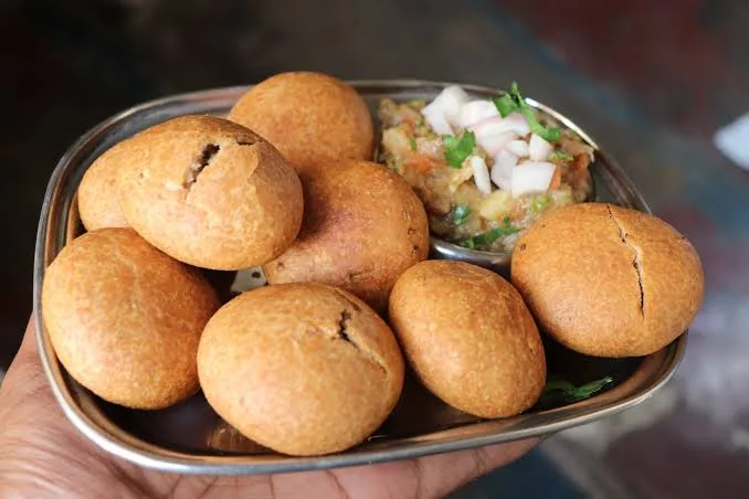 रांची में लिट्टी का जलवा: हरमू बाजार के सोनू और उनकी पत्नी का सफल उद्यम