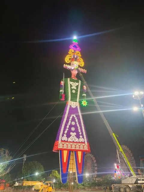 उत्सव की शाम: आगरा में अंकिता मिश्रा की आवाज पर गूंजेगा संगीत और होगा रावण दहन