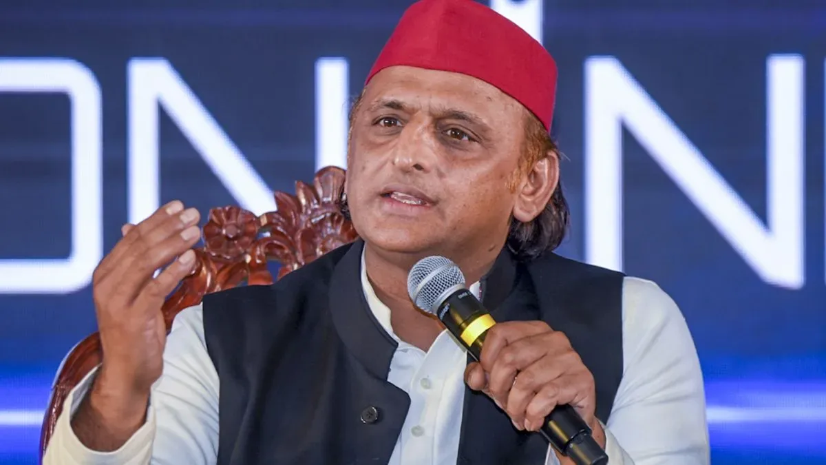 नेहा बोरा का मुद्दा: अखिलेश यादव ने पुलिस की हिरासत पर उठाए गंभीर सवाल
