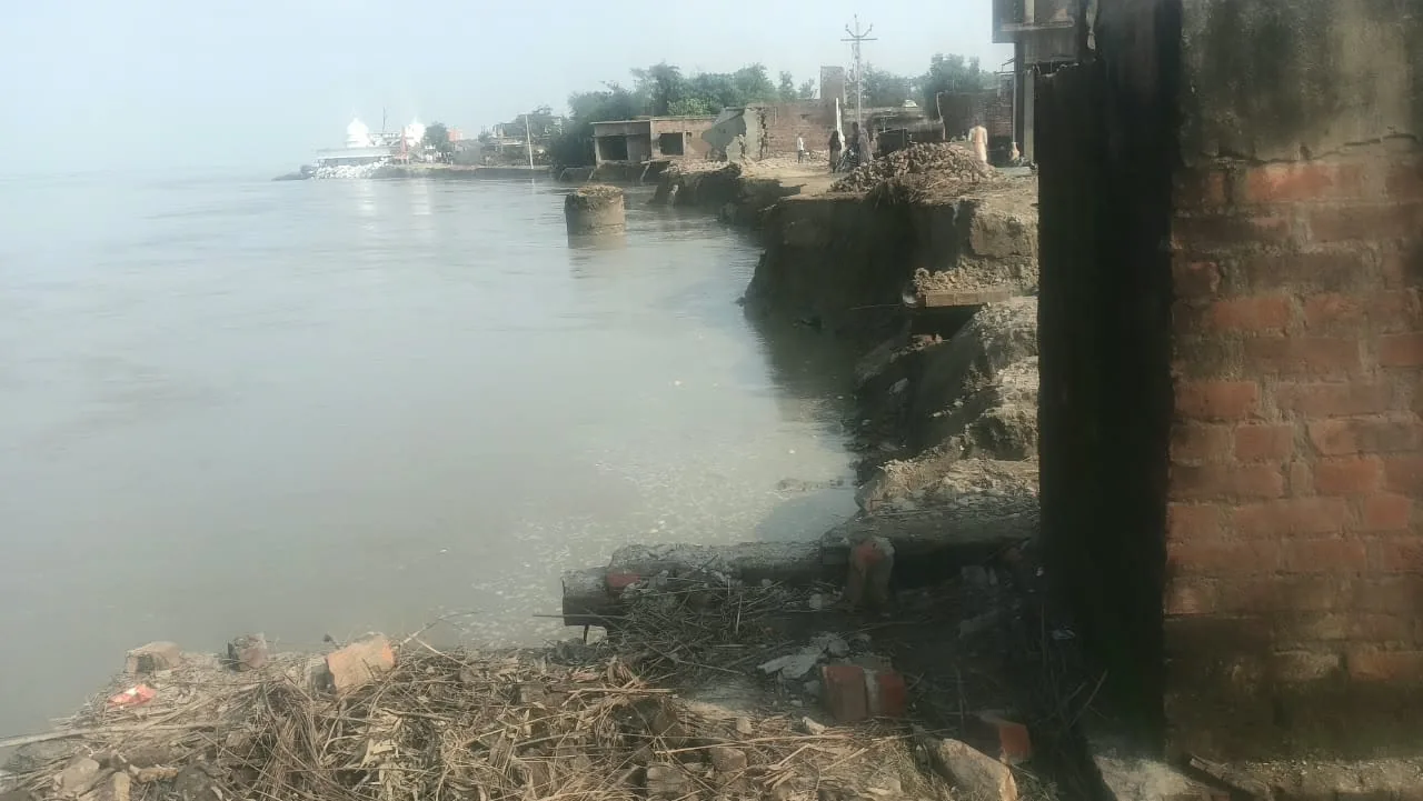 सरयू का कहर: बाराबंकी के हेतमापुर में 70 मकान और 1000 बीघा जमीन नदी में समाई