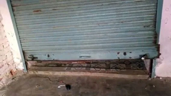 लैपटॉप चोरी: लखनऊ के जनसेवा केंद्र से लैपटॉप और 15 हजार रुपये गायब