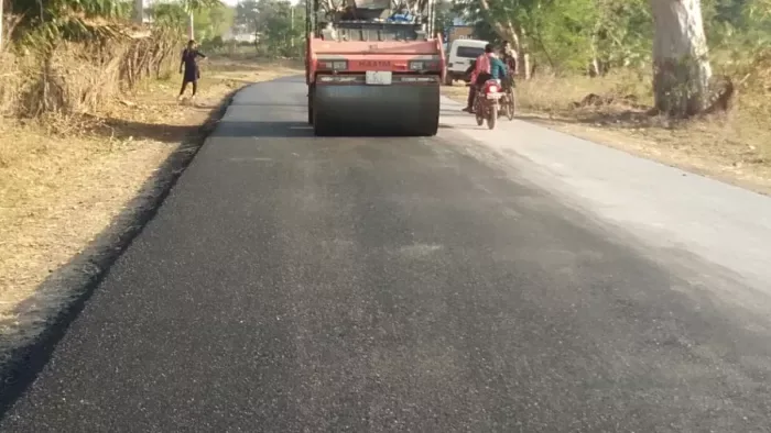 सड़क निर्माण कार्य: सफीपुर प्रथम में १६०० मीटर लंबी आरसीसी सड़क का हुआ निर्माण