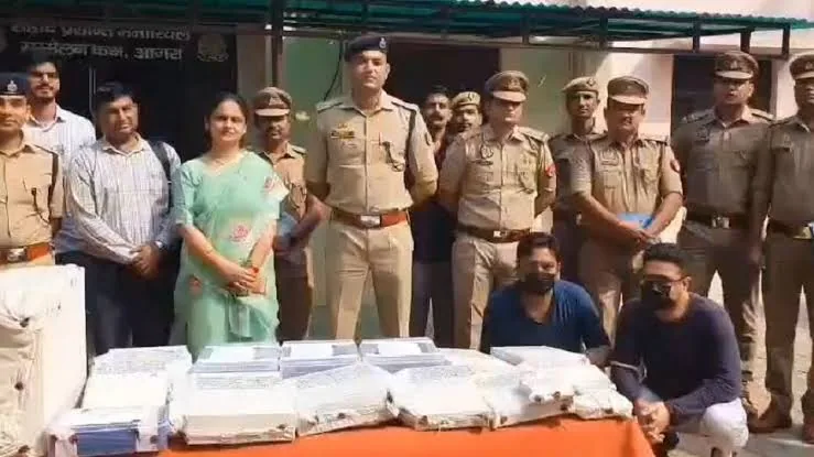 बड़ी कार्रवाई: आगरा में अवैध सिम बॉक्स नेटवर्क का भंडाफोड़, दो गिरफ्तार