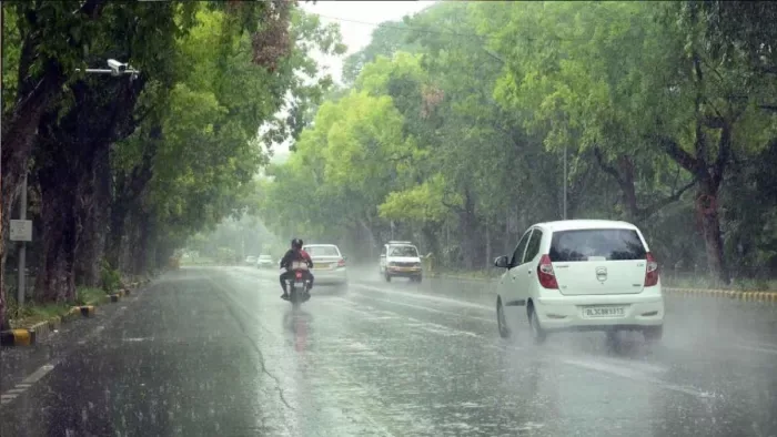 पंजाब में मौसम बदलाव: बारिश के आसार के बीच दिन में गर्मी और रात में ठंड का असर