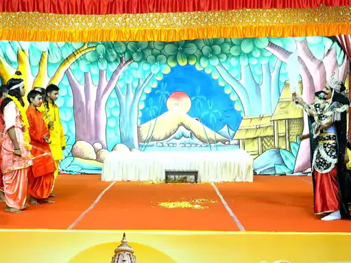 जेके मंदिर में रामलीला: विजयादशमी महोत्सव पर हुआ राम-रावण युद्ध का जीवंत मंचन