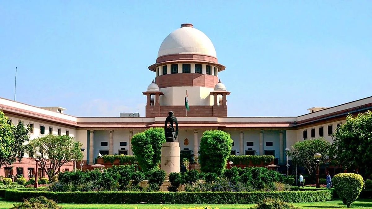 चुनावी रिकॉर्ड तलब: सुप्रीम कोर्ट ने मुख्य चुनाव आयुक्त से मांगा जवाब, फॉर्म 6 पर जताई आपत्ति