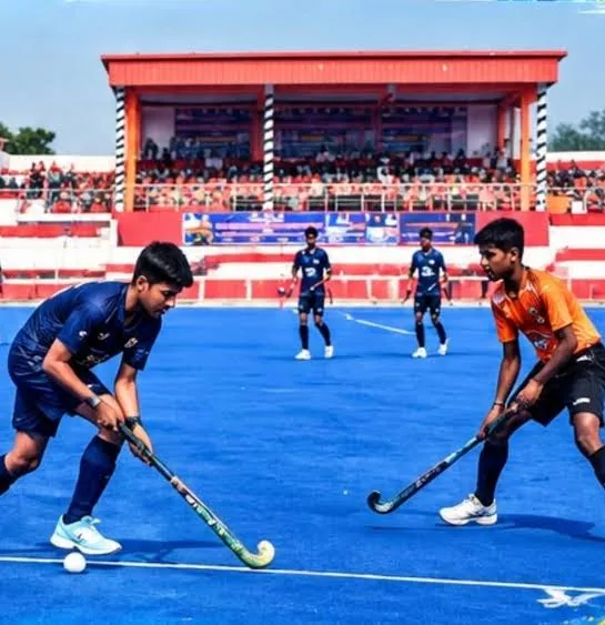 हॉकी का महामुकाबला: सब जूनियर हॉकी टूर्नामेंट के फाइनल में पहुंची लखनऊ और सैफई की टीमें