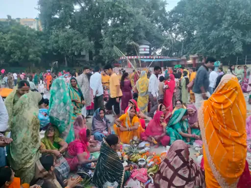 पावन अनुष्ठान: वाराणसी में महिलाओं ने संतान की लंबी उम्र के लिए संपन्न किया जितिया व्रत