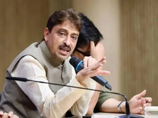 राजनीतिक हलचल: दिल्ली प्रदर्शन में शामिल हुए सांसद इमरान मसूद, स्थानीय नेता को किया हाउस अरेस्ट