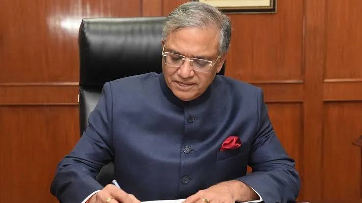 मुख्य चुनाव आयुक्त इस्तीफा: विपक्षी दलों का मार्च और ईवीएम को लेकर नई मांग
